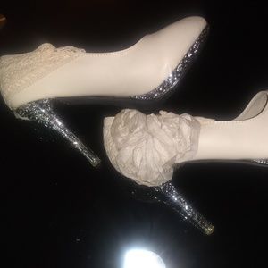 NEW KISS me again cream 4" pumps